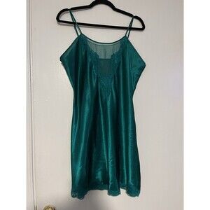 Vintage Delicate’s Emerald Green Satin  silky Lace Negligee Slip Dress Nightie‎